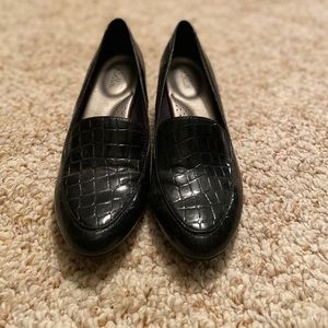 Abella women’s shoes style moccasins